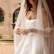 Krátké svatební závoje