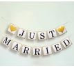 Girlanda Just Married se zlatým srdíčkem
