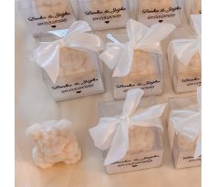 Dárek pro svatebčany - svíčka medvídek