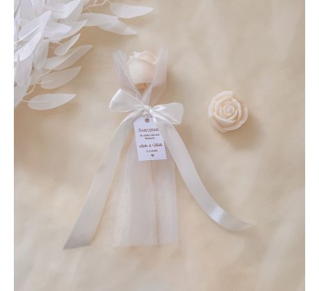 Dárek pro svatební hosty – svíčka růže